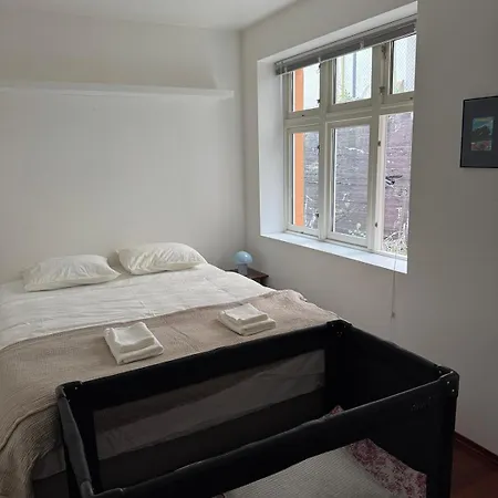 Апартаменты Charming In Sandviken With A View *
