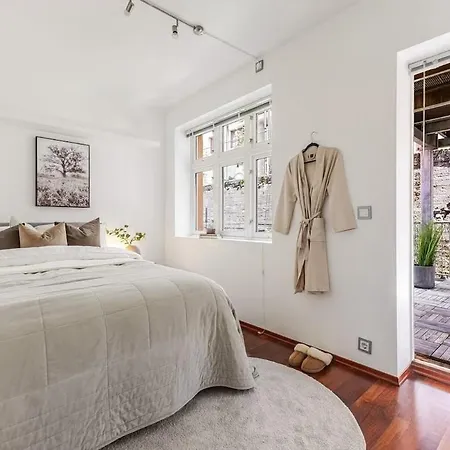 Charming In Sandviken With A View Берген